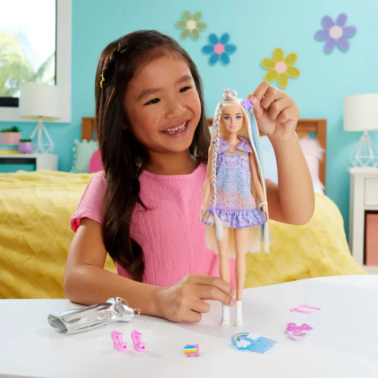 Barbie Fun & Fancy Doll & Accessories - Image 6
