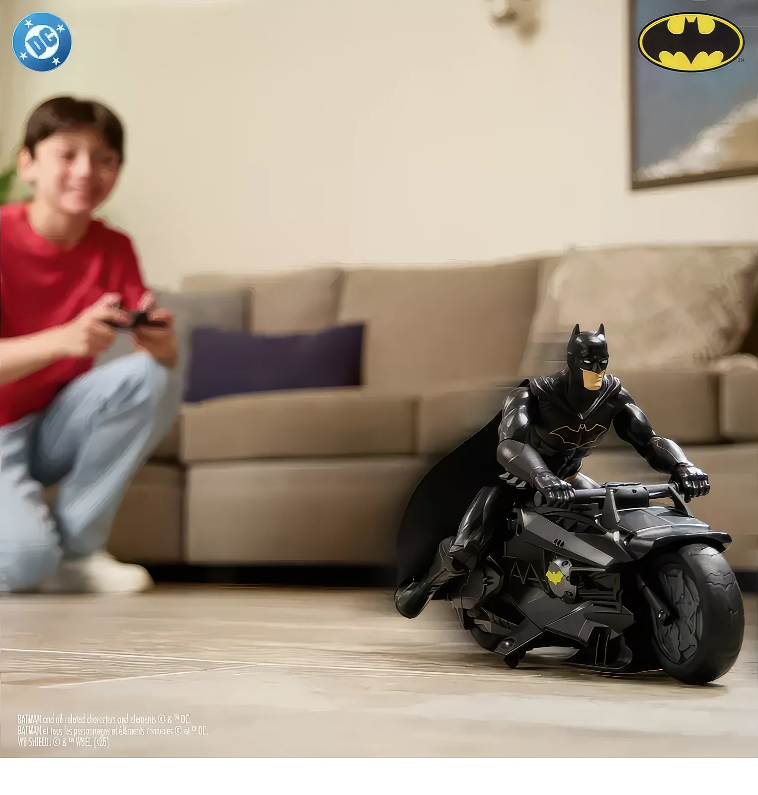 DC Comics Batman RC Batcycle and 30cm Batman Figure - Image 9