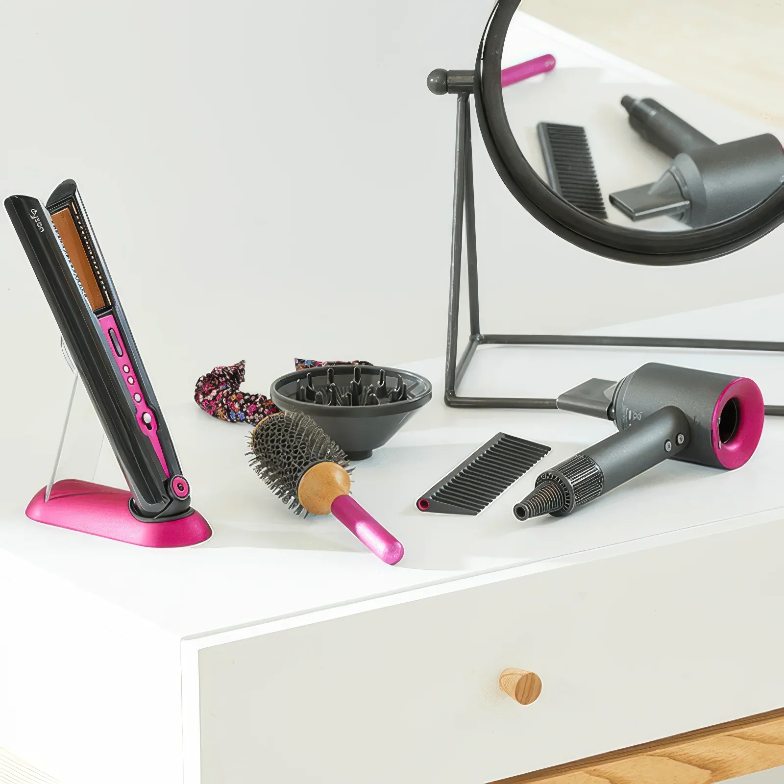 Dyson Supersonic & Corrale Deluxe Styling Set - Image 6