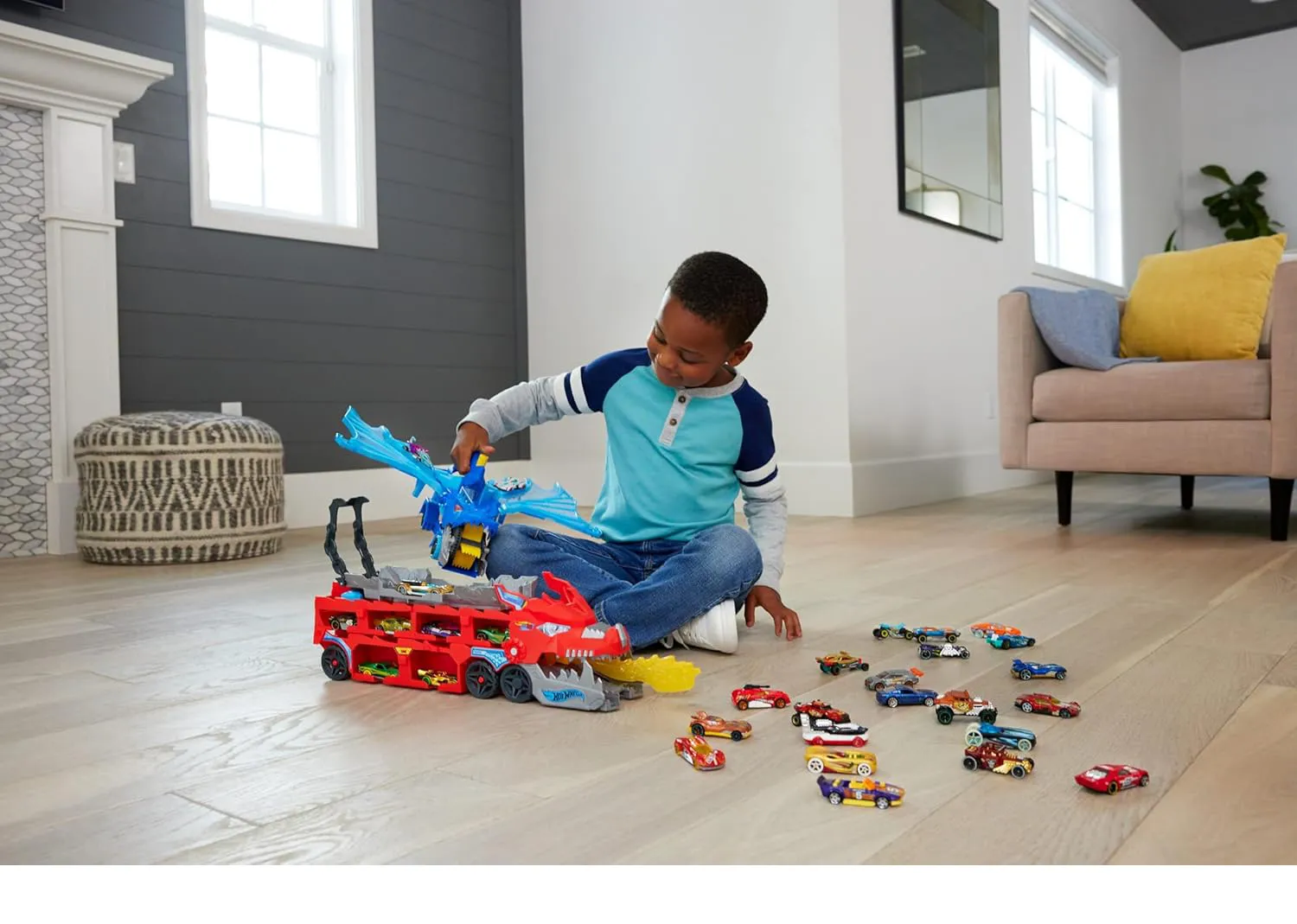 Hot Wheels City Ultimate Dual Dragon Transporter Playset - Image 6