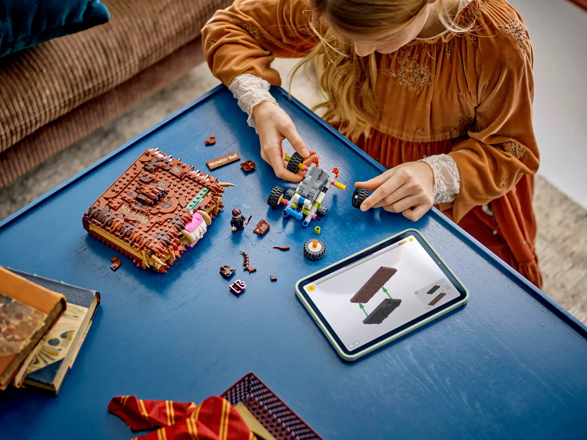LEGO 76449 Chomping Monster Book of Monsters - Image 9