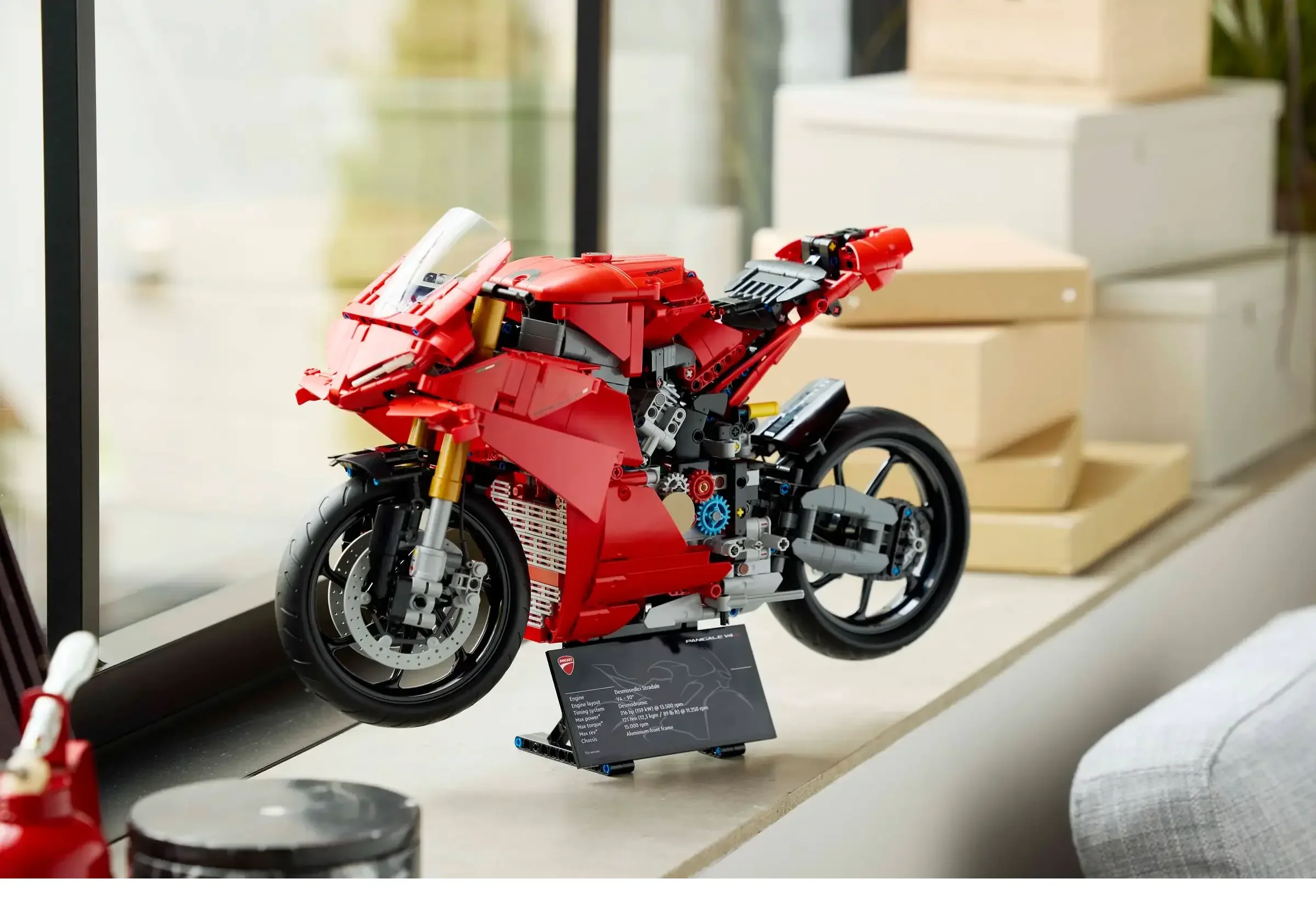 LEGO TECHNIC 42202 Ducati Panigale V4 S Motorcycle - Image 10