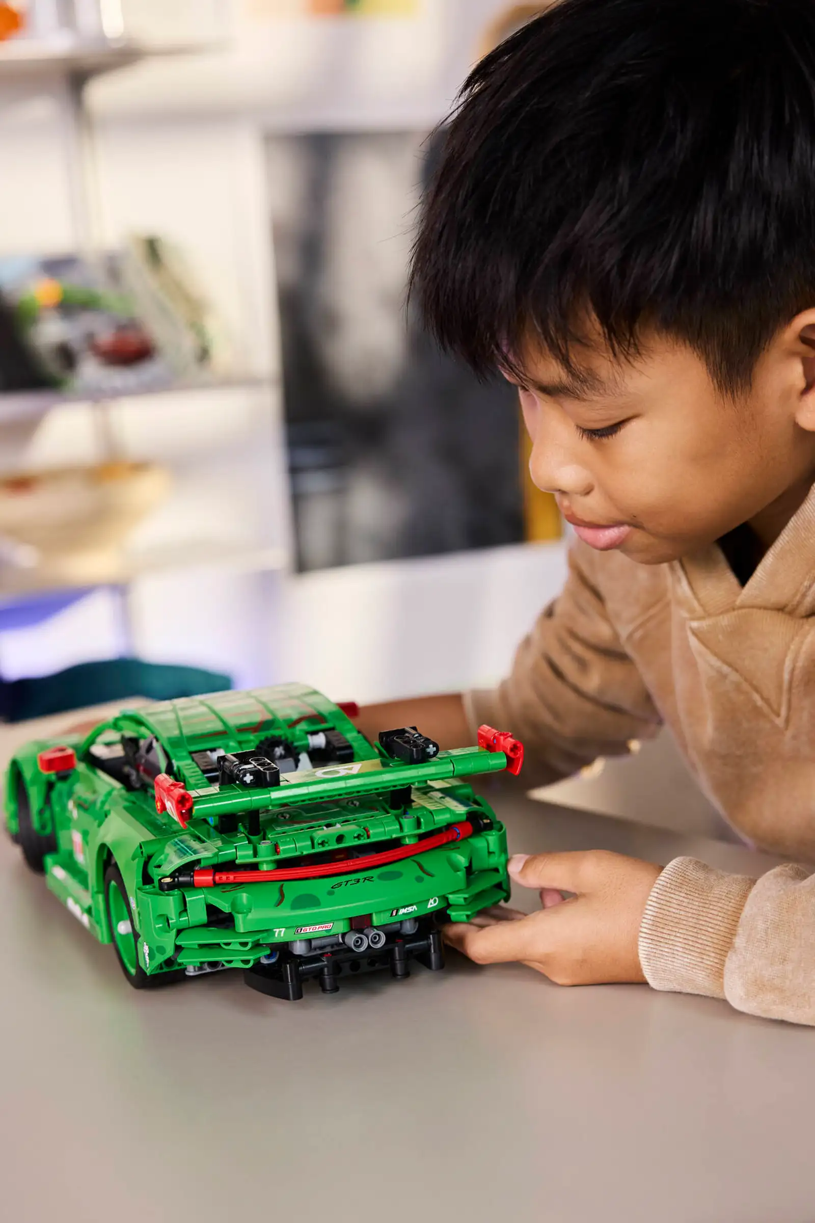 LEGO TECHNIC 42224 Porsche 911 GT3 R REXY AO Racing Car - Image 8