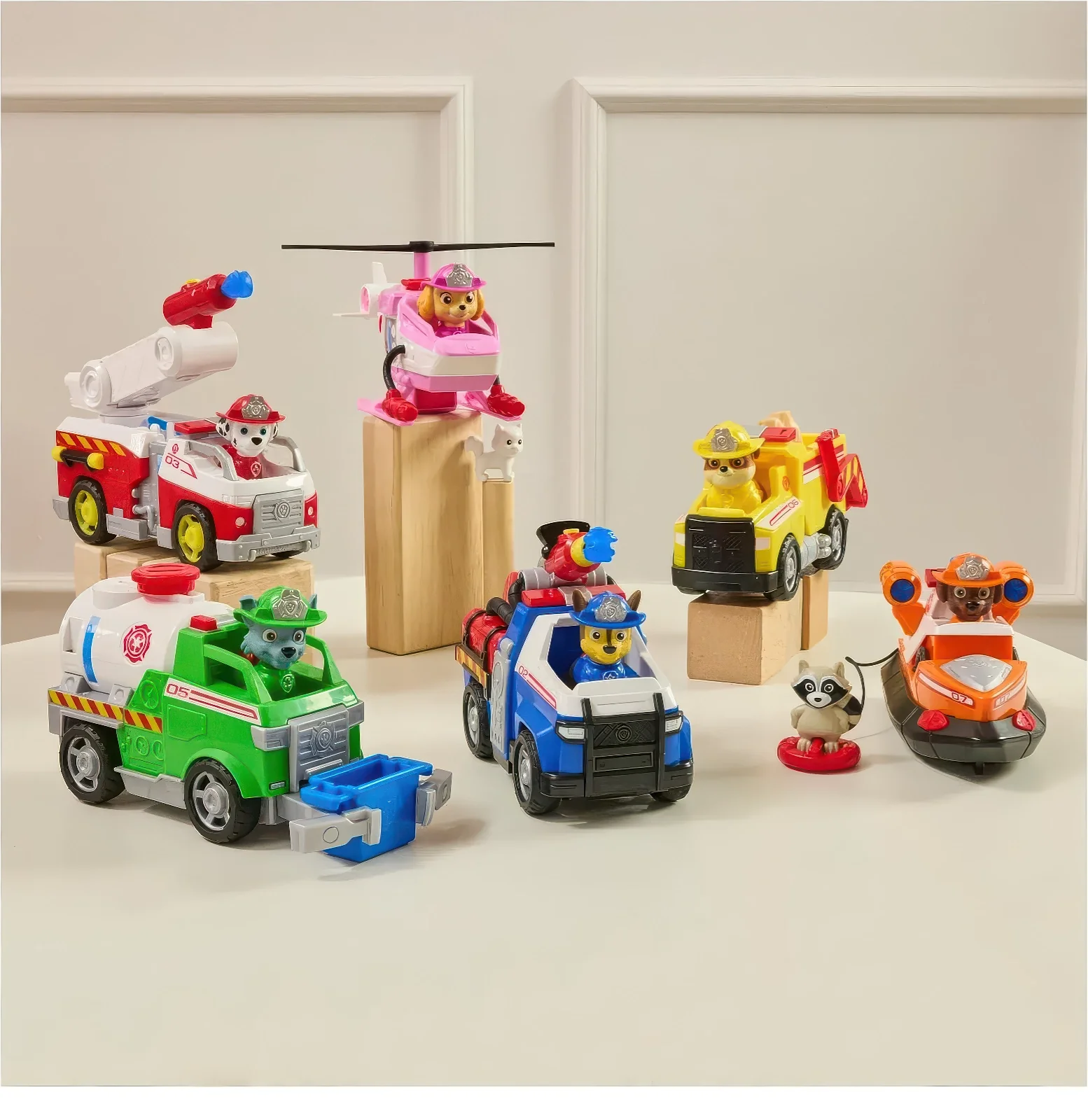 PAW Patrol Chase Rescue Fire Cruiser - Image 9