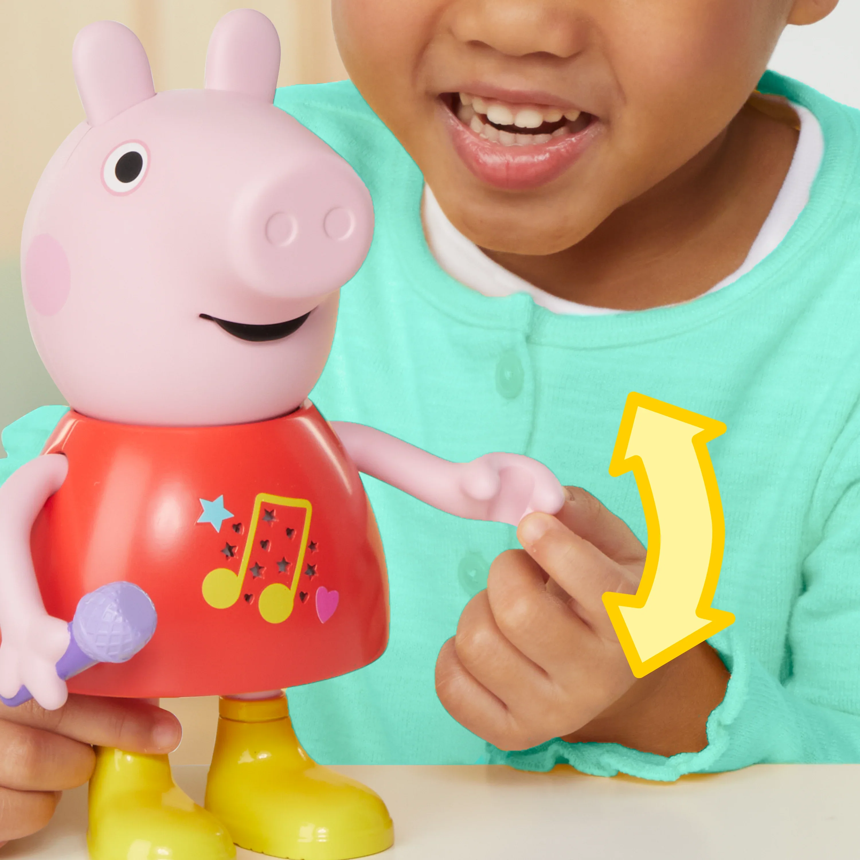 Peppa Pig Talk & Sing Peppa Doll - Image 6