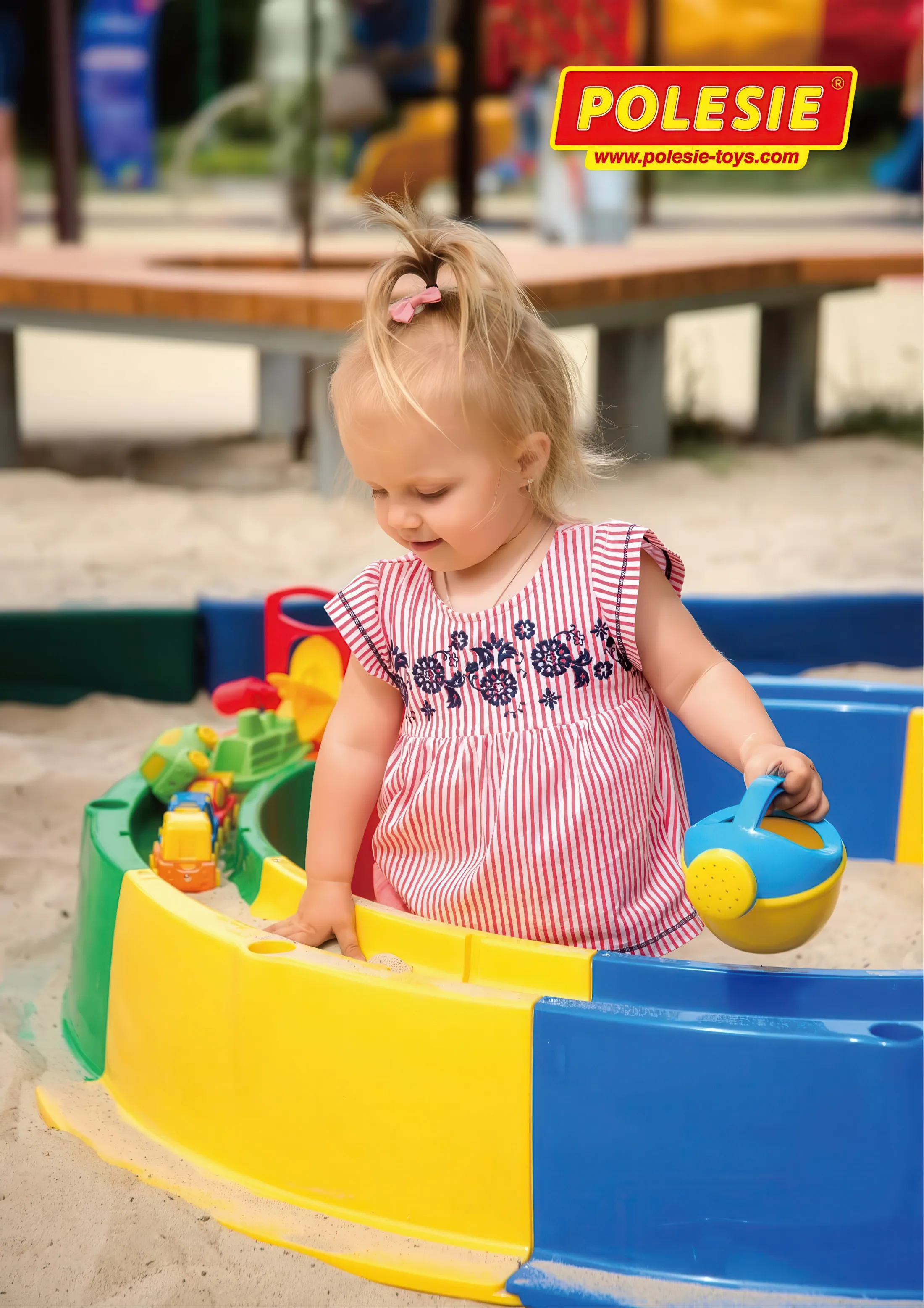Sandpit with Accessories - Image 7