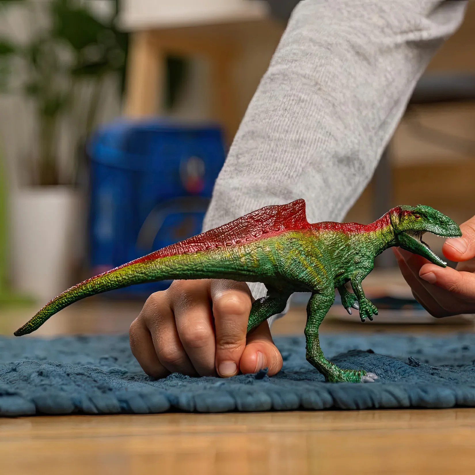 Schleich 15041 Concavenator Dinosaur Toy Figure - Image 5