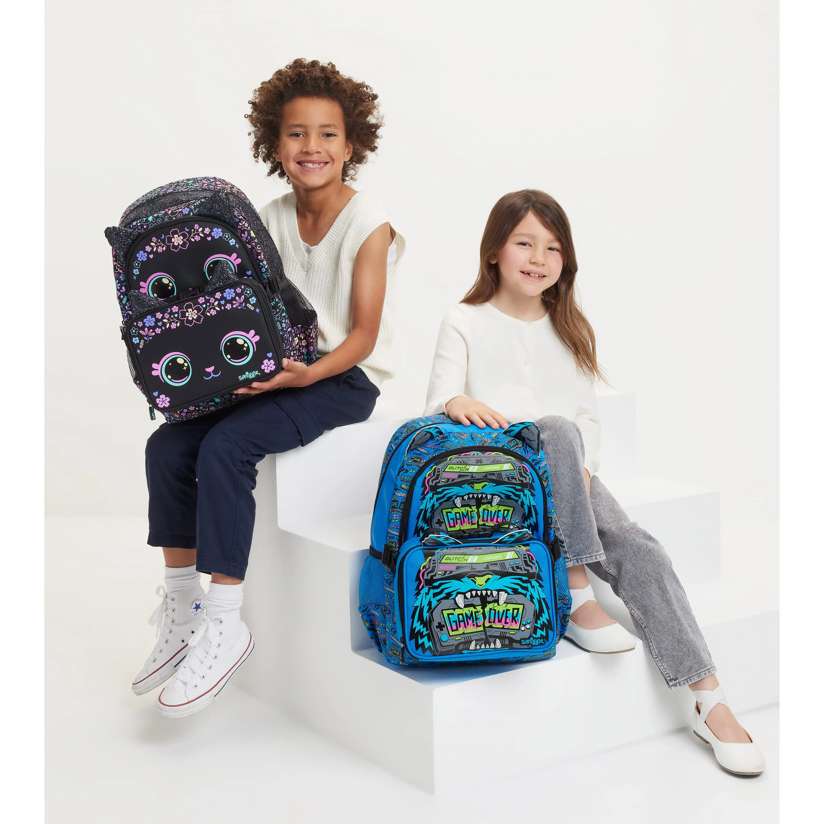 Smiggle Eclipse Oblong Attach Lunchbox - Mid Blue - Image 5