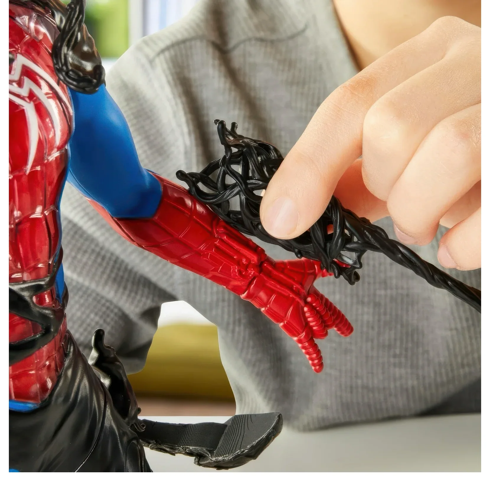 Spider-Man Venom Versus Liquid Shifter Figure - Image 11