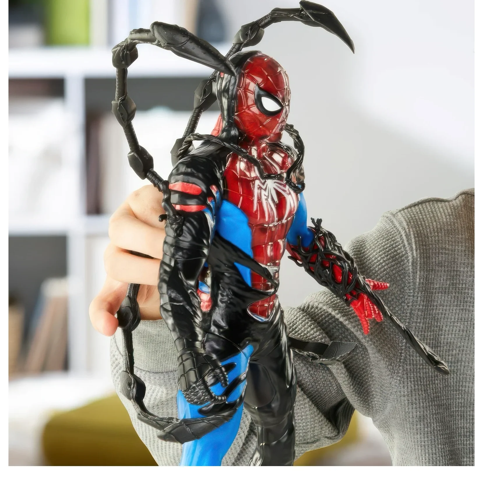 Spider-Man Venom Versus Liquid Shifter Figure - Image 9